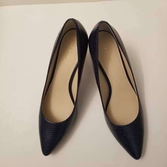 Cole Haan Navy Blue Leather  Heels  size 8.5 - Picture 3 of 6
